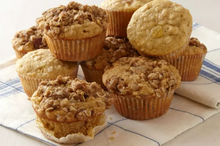 Healthy Cinnamon Apple Muffins With Rolled Oats